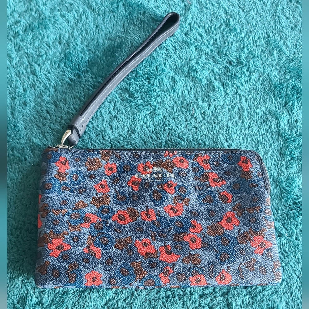 Coach Corner Zip Wristlet in a Meadow Cluster Print